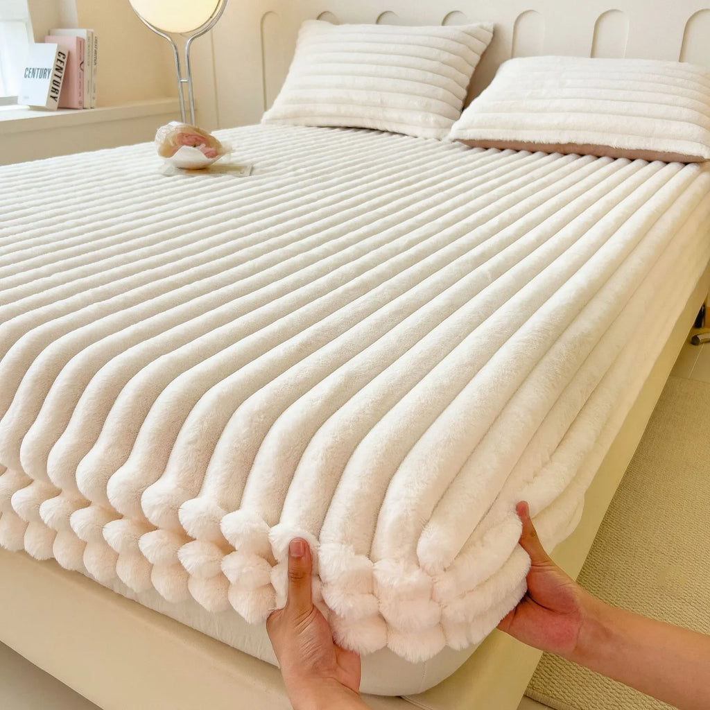 Luxury Plush Ribbed Fleece Bedspread - Soft, Cozy, and Warm - Available in Multiple Colors — Main Image