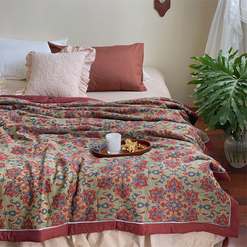 Luxury Cotton Floral Bedspread Reversible Quilt Red Green All-Season Bedding — Main Image