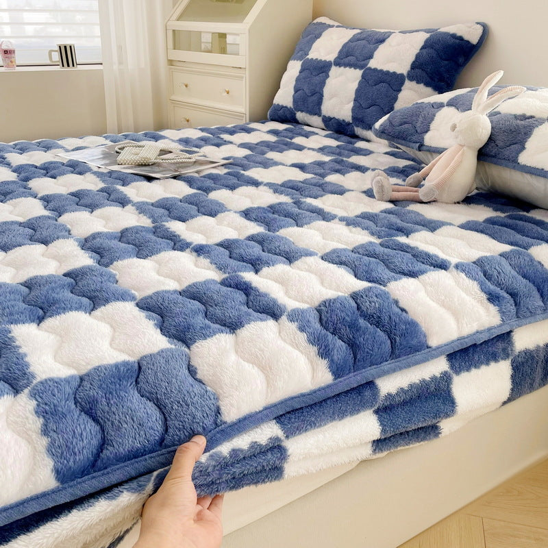 Luxury Plush Checkered Fleece Mattress Topper - Black & White, Soft & Cozy — Image 6
