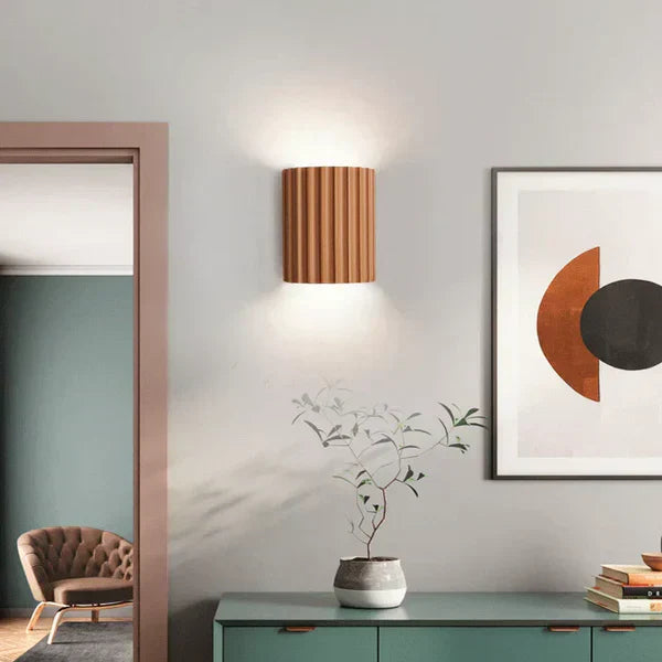 Modern wall lamp, resin design, warm LED light