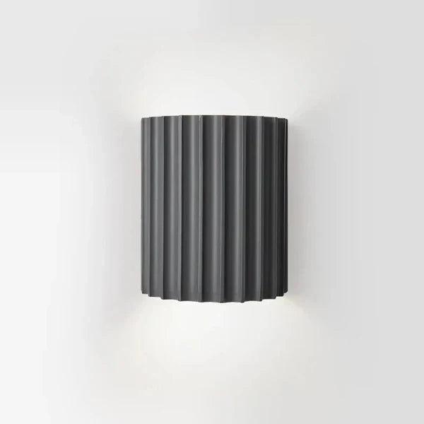 Modern wall lamp, resin design, warm LED light