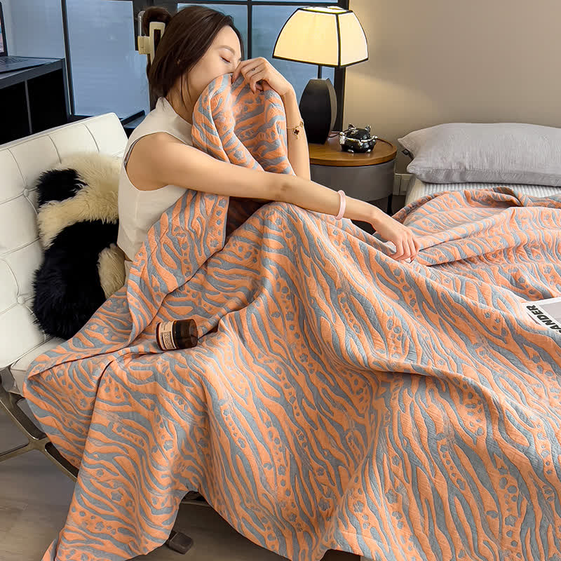Luxury Soft Cotton Blanket with Animal Print - Multicolor, King Size — Image 3