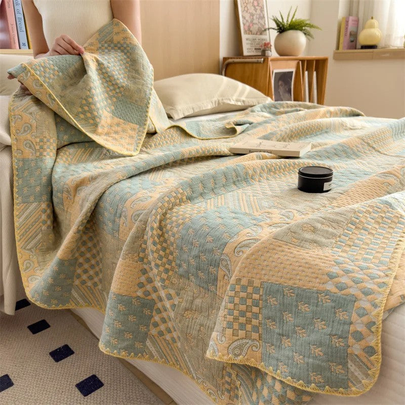 Elegant Patchwork Cotton Quilt Blanket - Multicolor, Soft, Lightweight, 200x230cm — Image 3