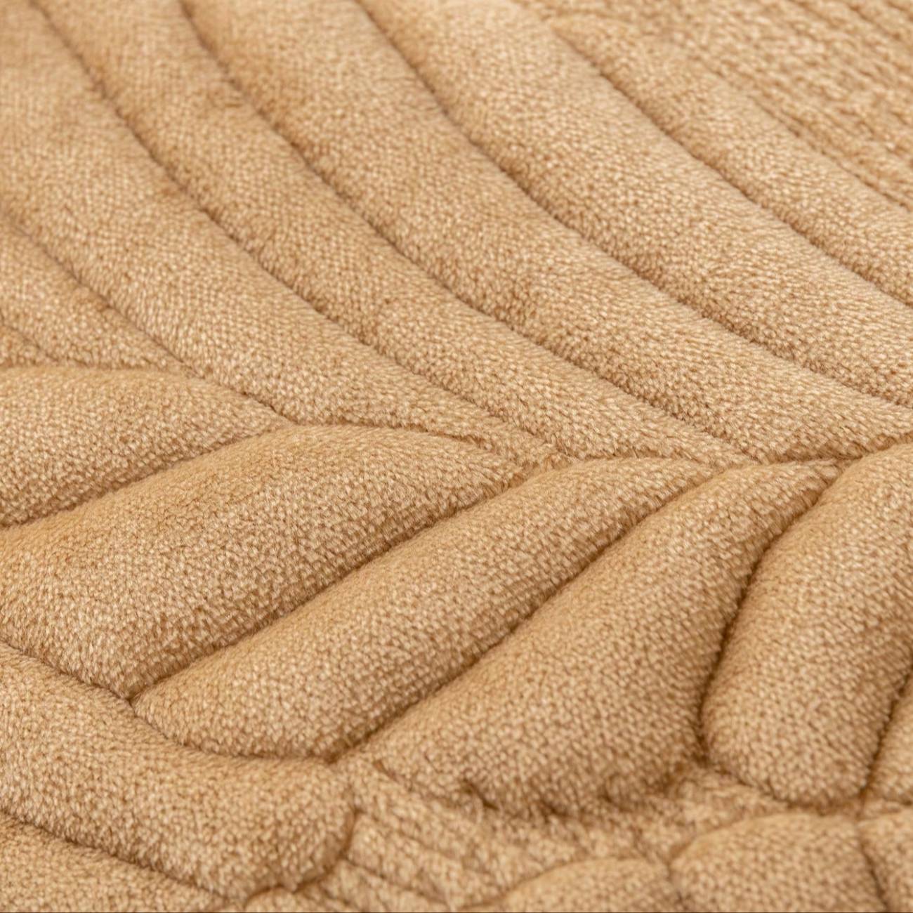 Pet-Friendly Quilted Sofa Cover Beige Polyester Non-Slip Protector — Image 8