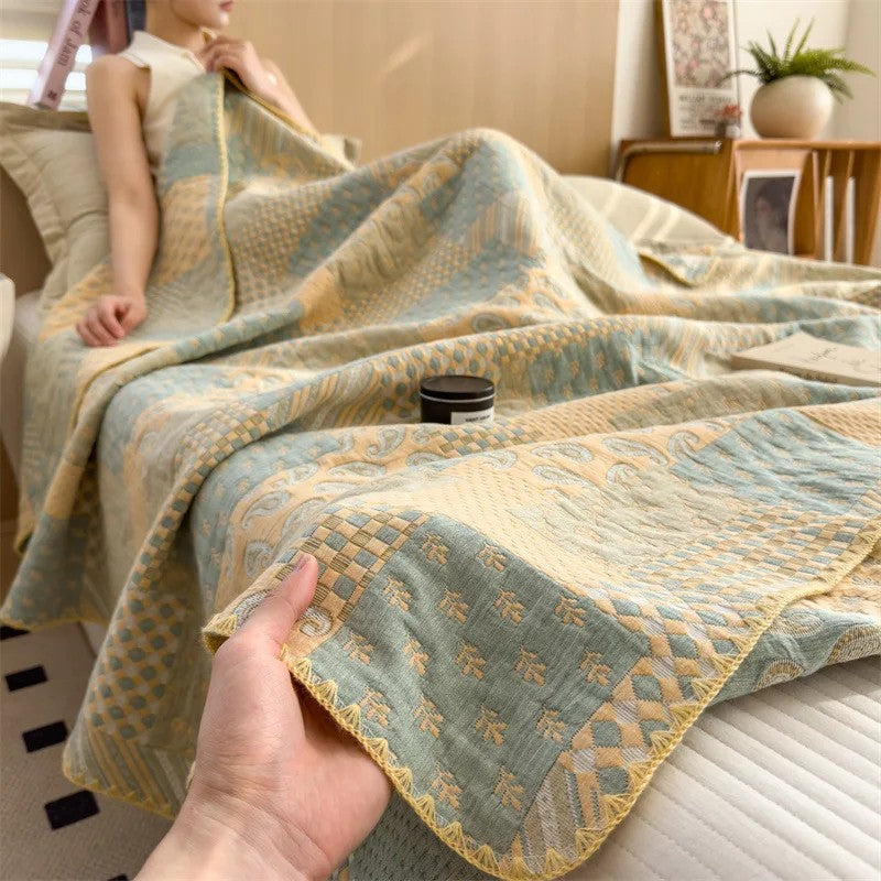 Elegant Patchwork Cotton Quilt Blanket - Multicolor, Soft, Lightweight, 200x230cm — Main Image