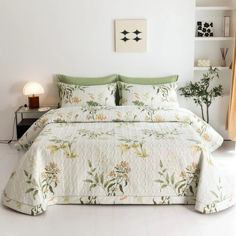 Floral Quilted Bedspread Set Cotton Green Botanical Pattern King Size — Main Image